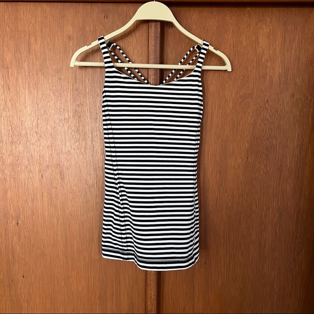 Lululemon tank